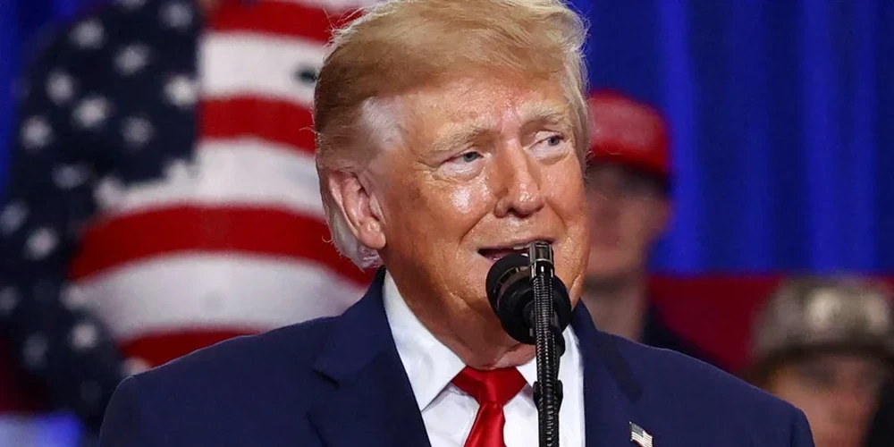 Дональд Трамп на передвиборчому мітингу